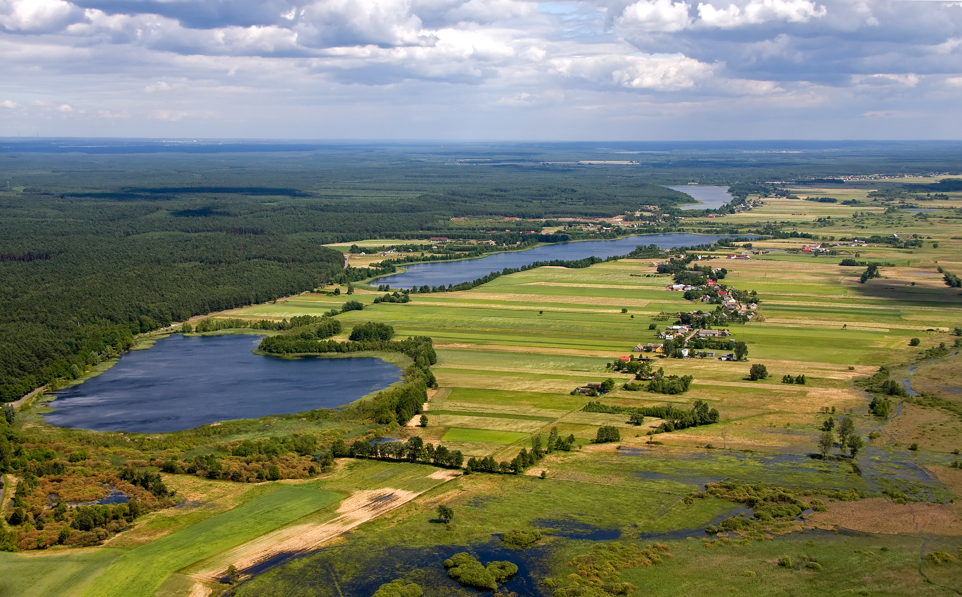 Lake Lubiechowskie and Lake Krzewenckie