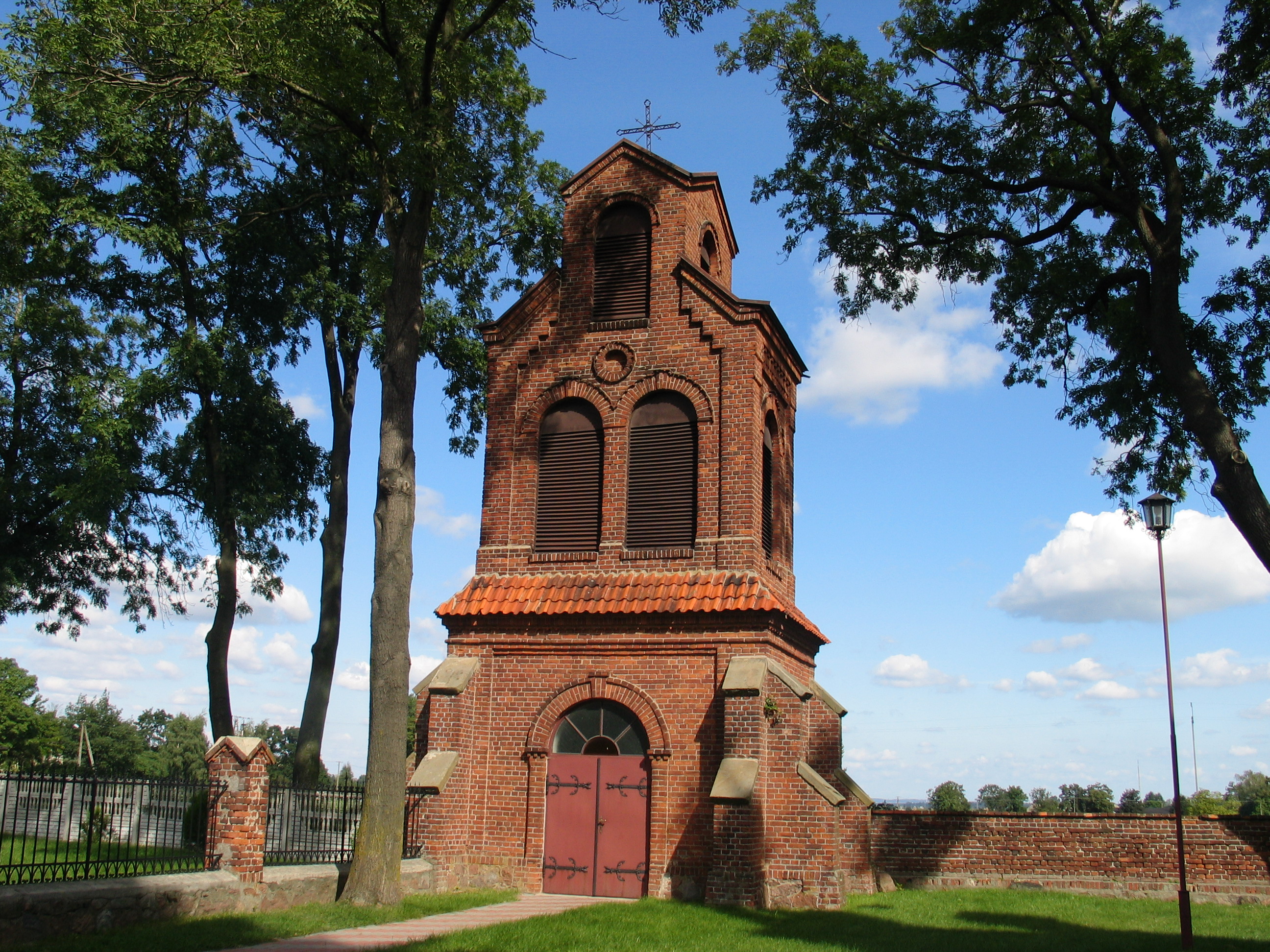 Foto Historischer Glockenturm in Grabkowo